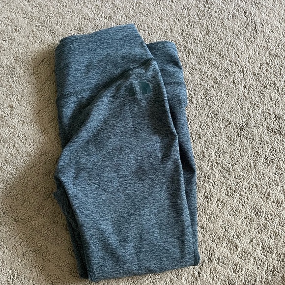 North Face Cropped Leggings - Picture 3 of 4